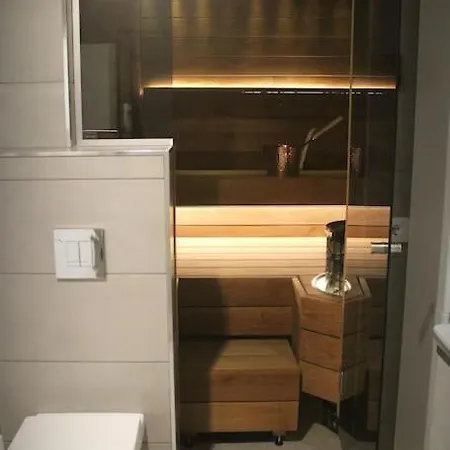 Luksuskolmio Jaervinaekoealalla Appartamento Jyväskylä