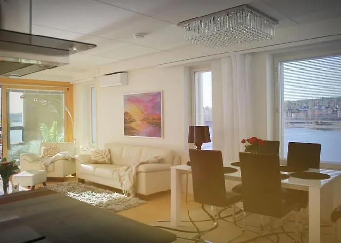 Luksuskolmio Jaervinaekoealalla Jyväskylä