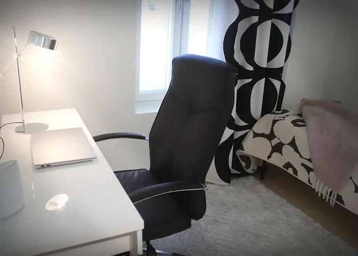 Luksuskolmio Jaervinaekoealalla *