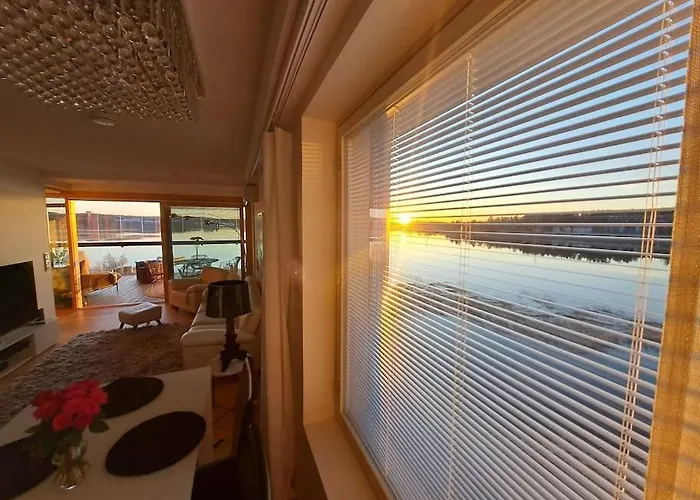 Luksuskolmio Jaervinaekoealalla Jyväskylä